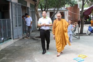 dong-y-thanh-tuan-di-tu-thien-05